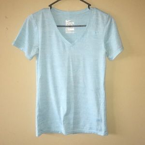 NIKE Athletic Cut Tee Dri-Fit